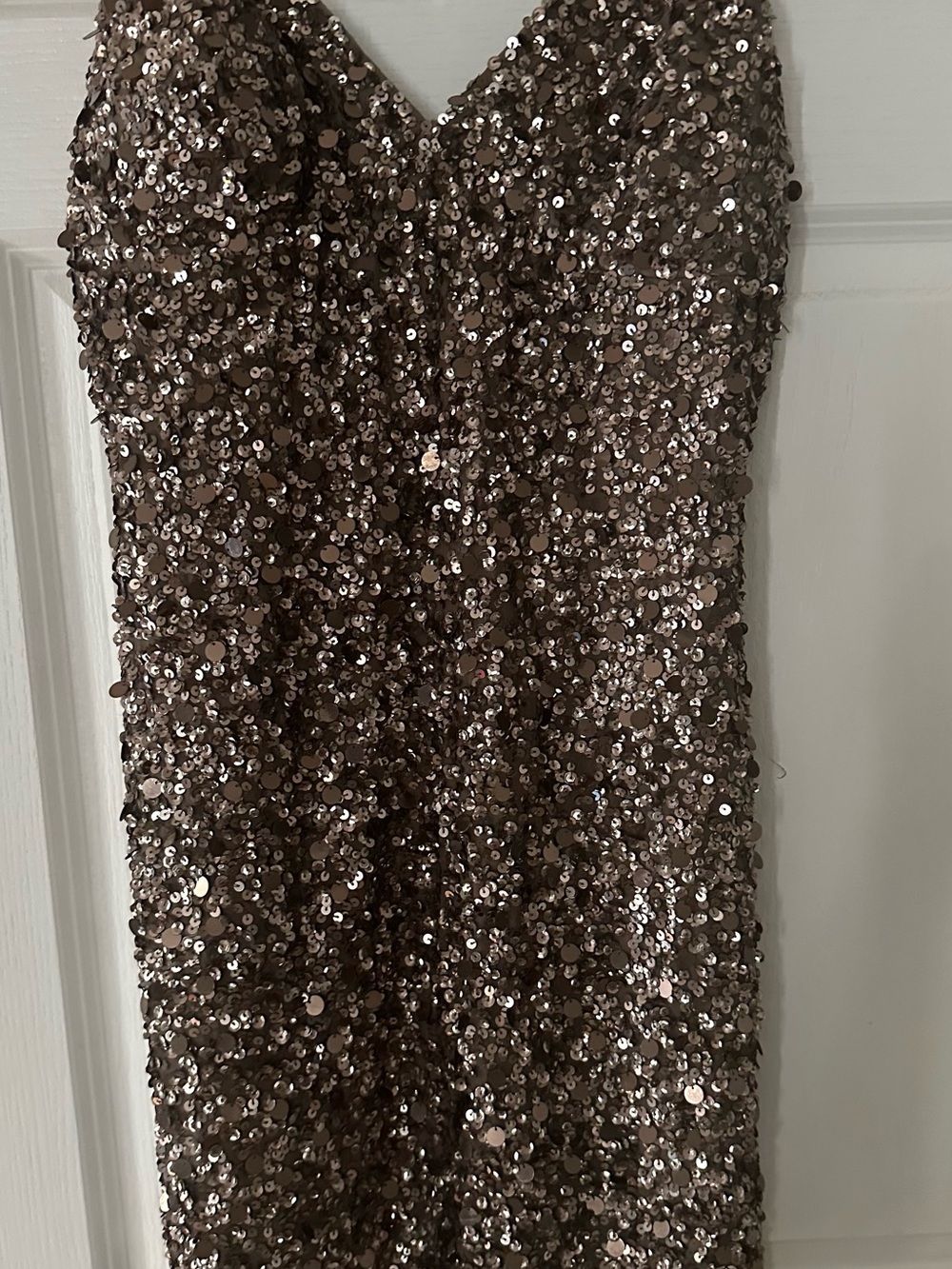 Adrianna Papelll E Live from the Red Carpet~  Sequin Slip Dress in Champagne - Picture 2 of 6